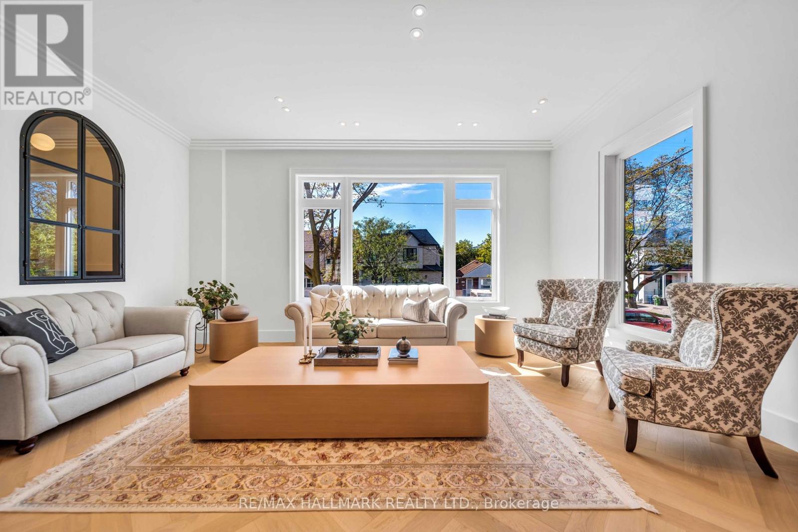 27 COLLINSON BOULEVARD - 5