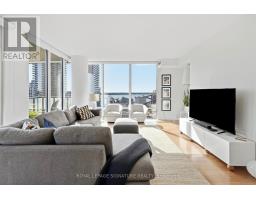 1611 - 1 Market Street, Toronto, ON M5E0A2 Photo 10