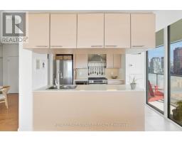 1611 - 1 Market Street, Toronto, ON M5E0A2 Photo 13