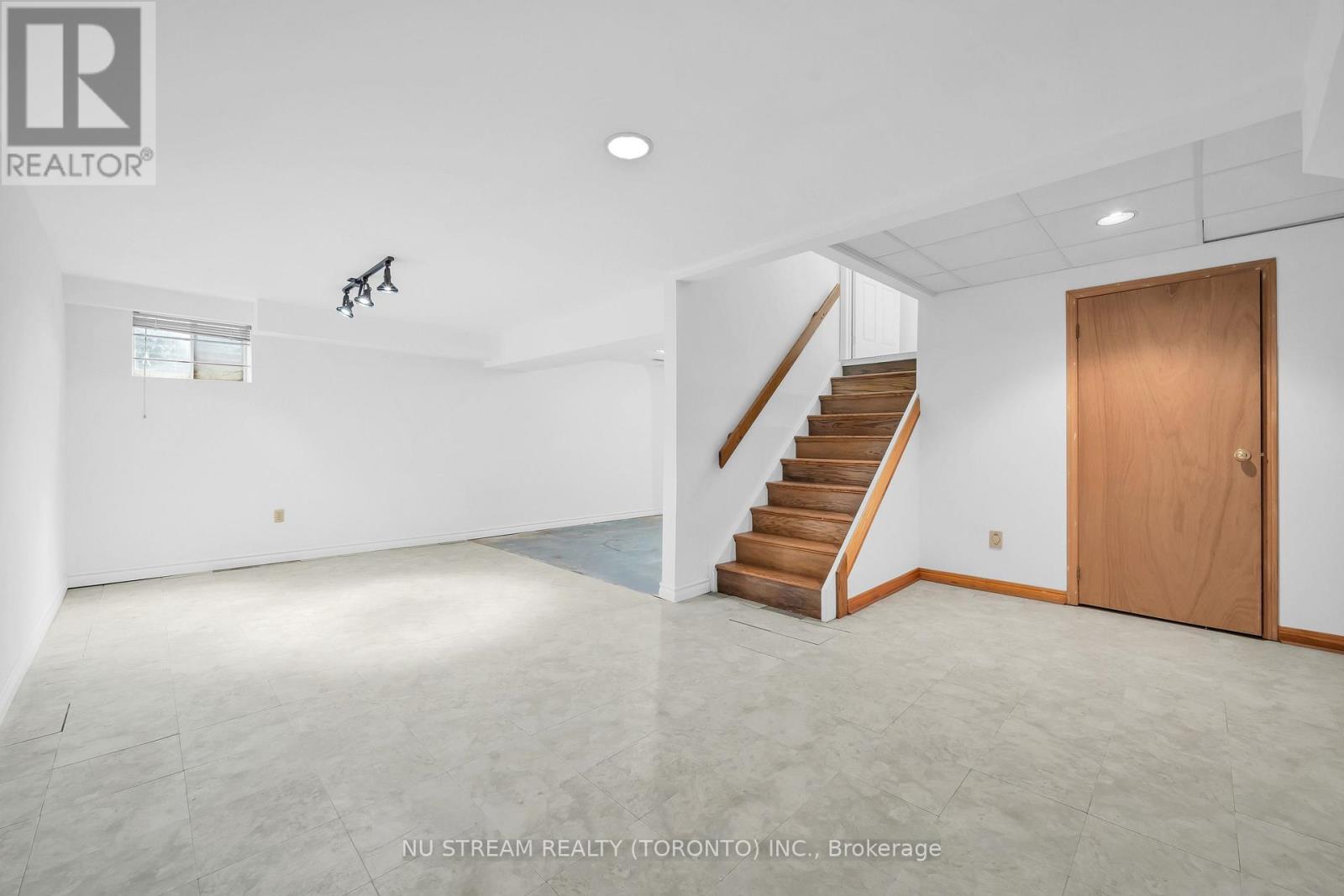 37 Wintermute Boulevard, Toronto, ON photo 36