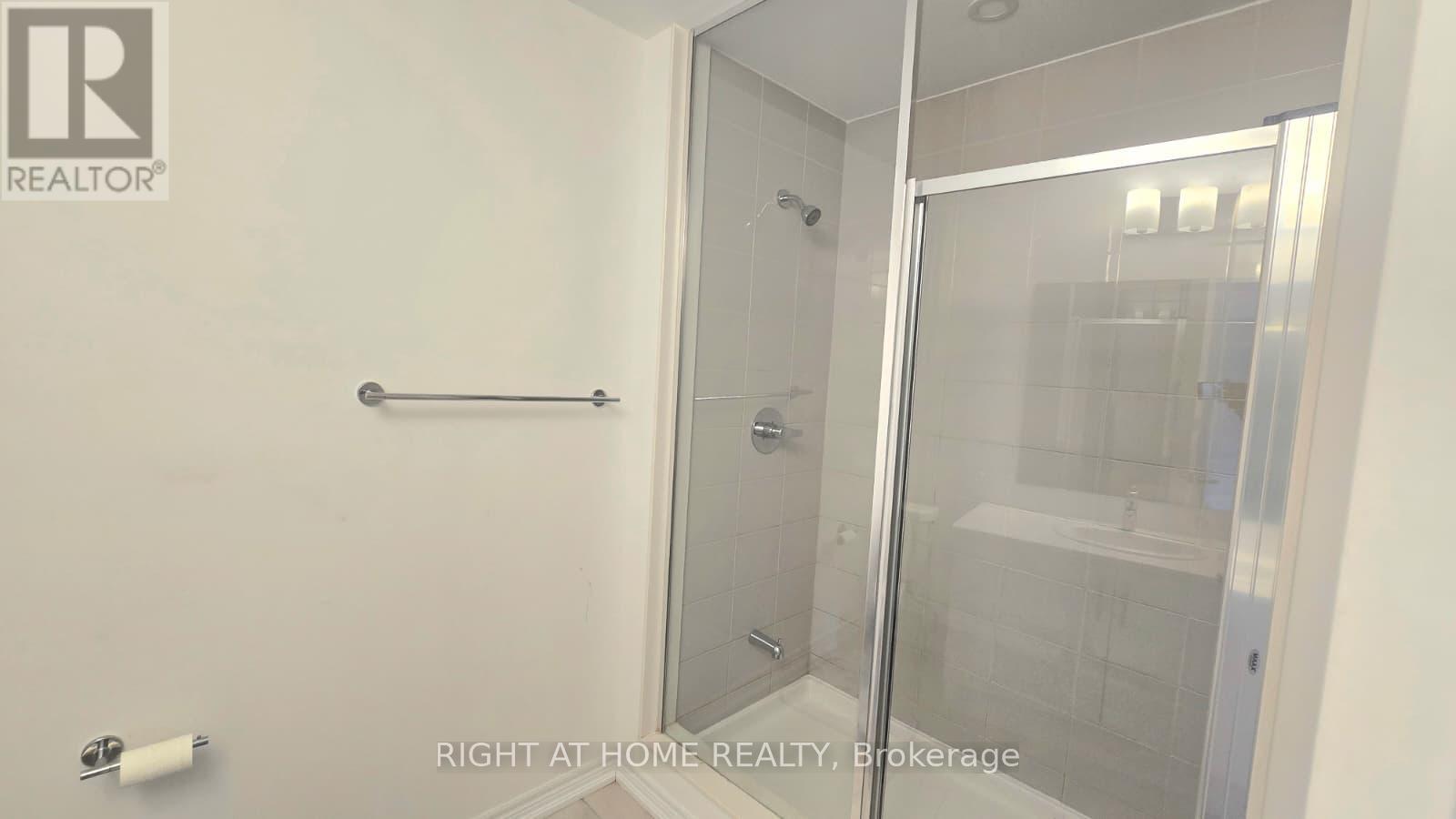1992 Cameron Lott Crescent, Oshawa, ON photo 24