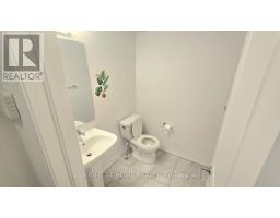 1992 Cameron Lott Crescent, Oshawa, ON L1H7K5 Photo 6