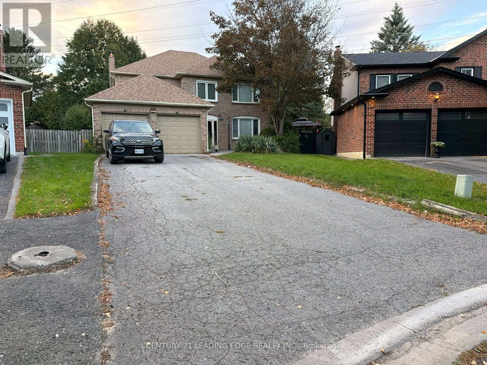Lower- 1237 Fieldstone Circle, Pickering, ON photo 1