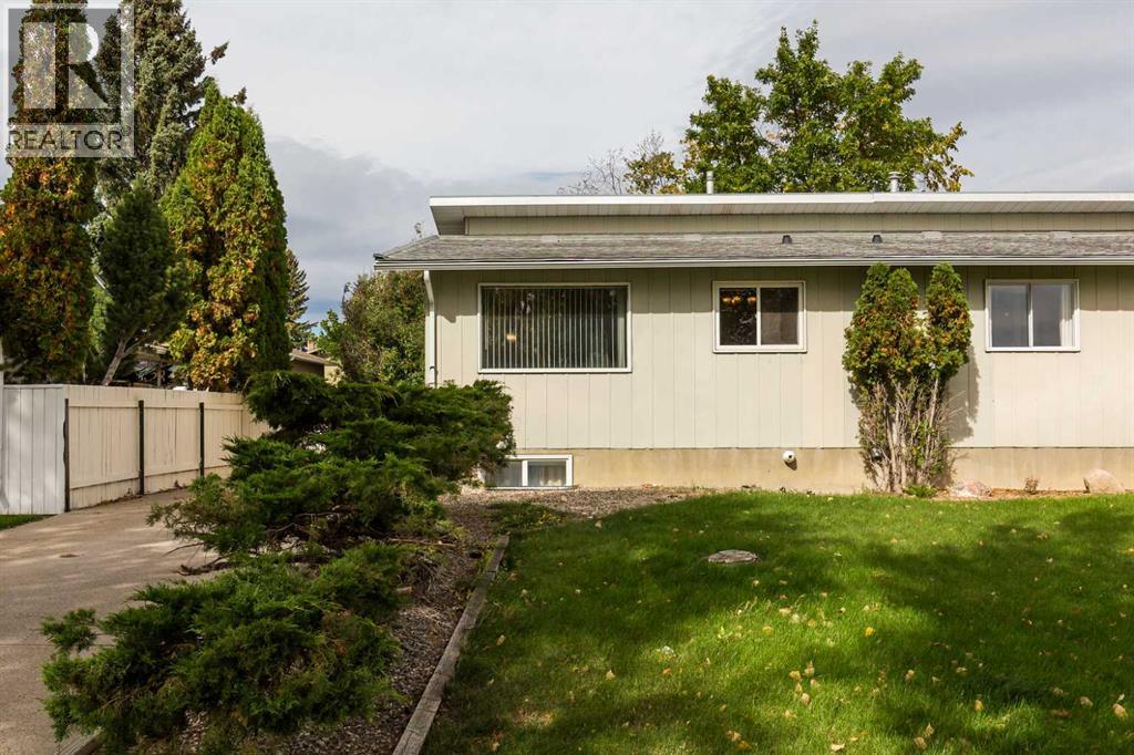 205 Columbia Boulevard W - 5