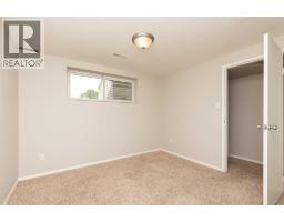 205 Columbia Boulevard W, Lethbridge, AB T1K3Z5 Photo 20