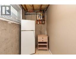 205 Columbia Boulevard W, Lethbridge, AB T1K3Z5 Photo 22
