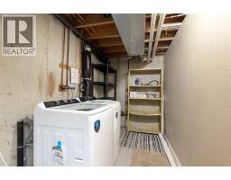 205 Columbia Boulevard W, Lethbridge, AB T1K3Z5 Photo 23