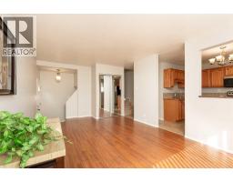 Laundry room - 205 Columbia Boulevard W, Lethbridge, AB T1K3Z5 Photo 8
