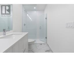 625 - 2 David Eyer Road, Richmond Hill, ON L4S0N6 Photo 10