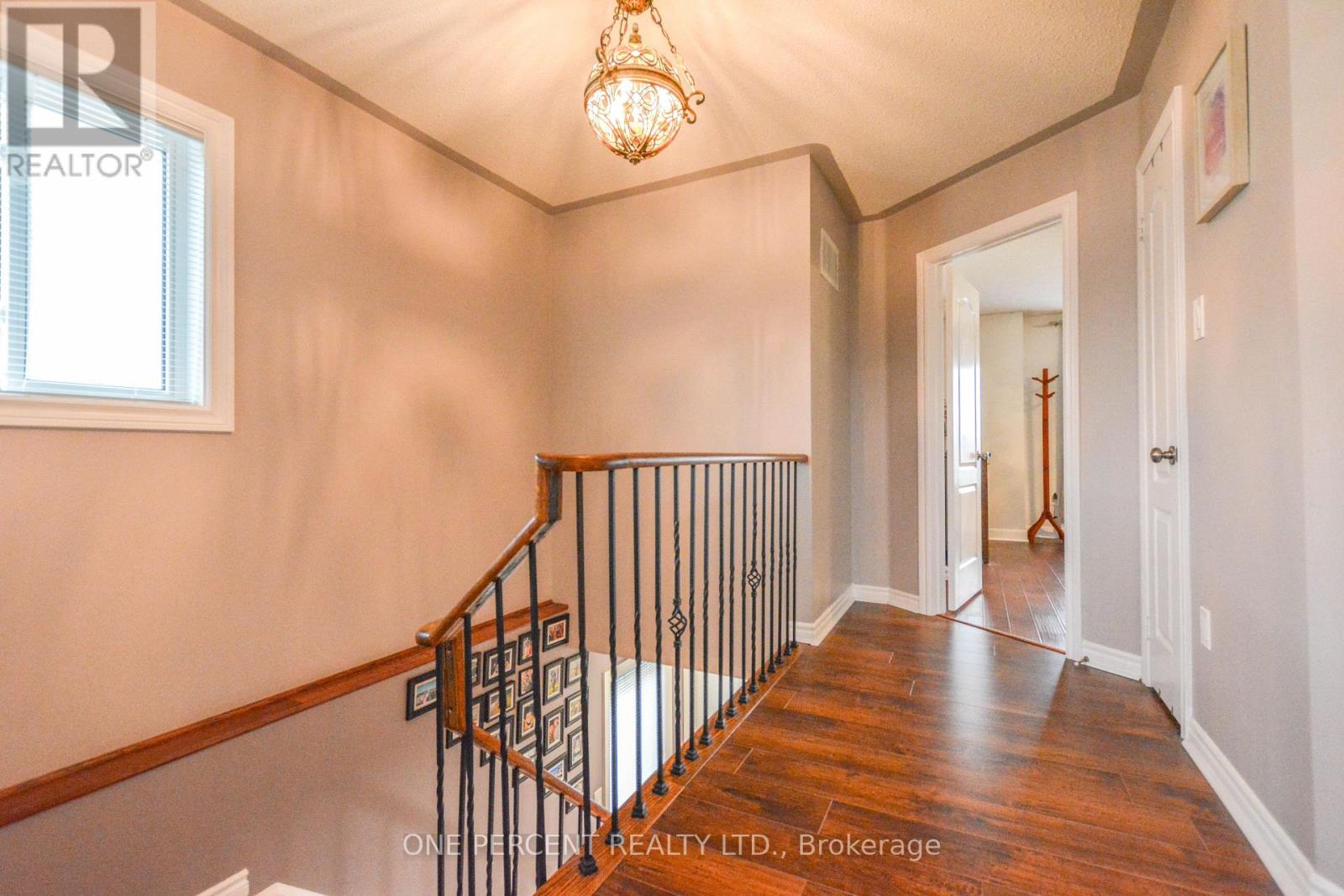 90 Breeze Drive, Bradford West Gwillimbury photo 21