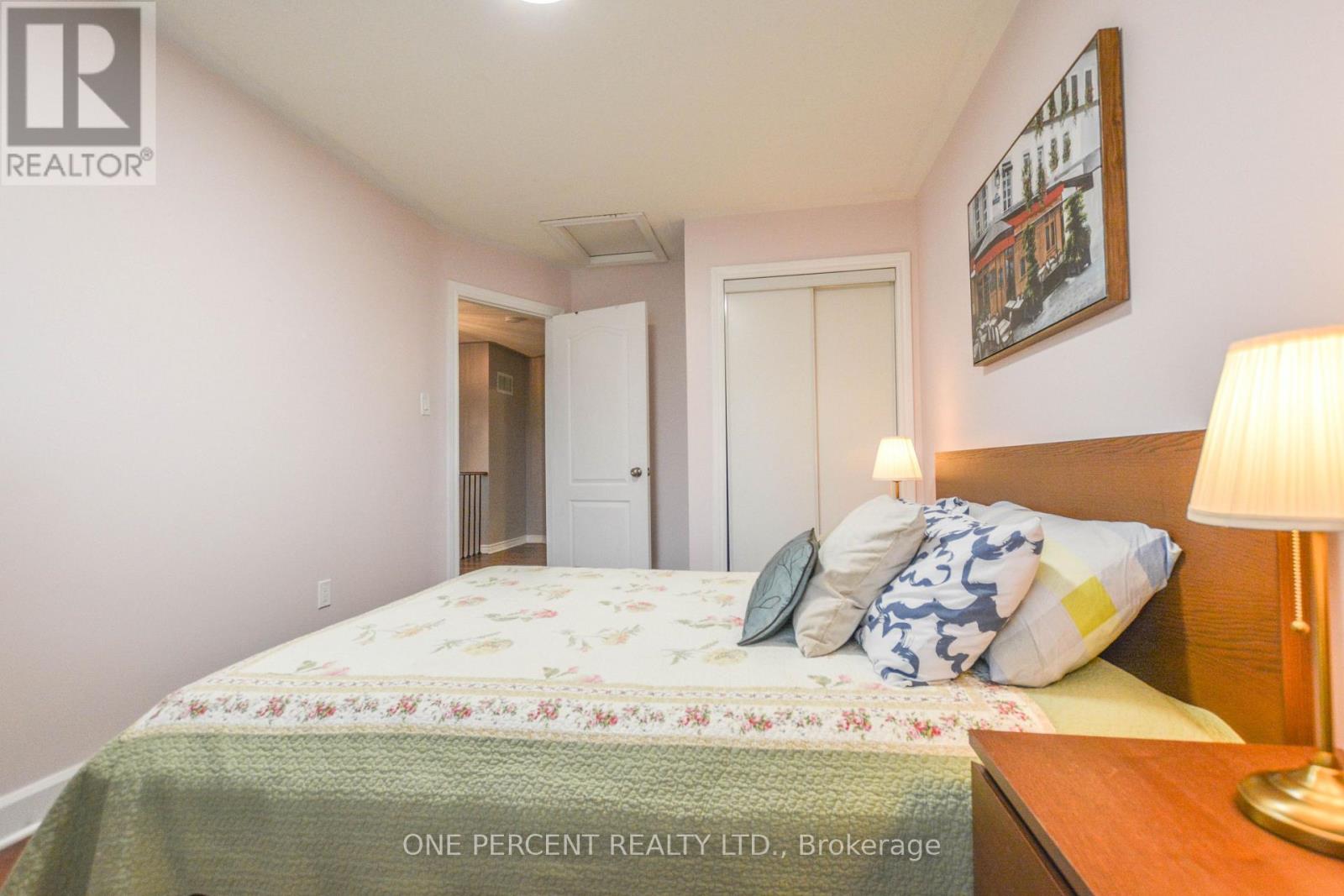 90 BREEZE DRIVE - 29