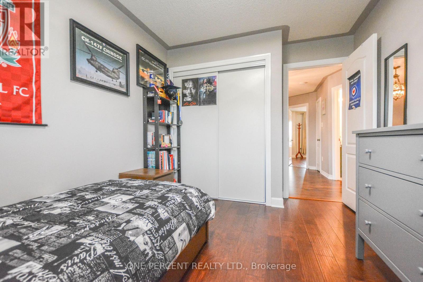 90 Breeze Drive, Bradford West Gwillimbury photo 32