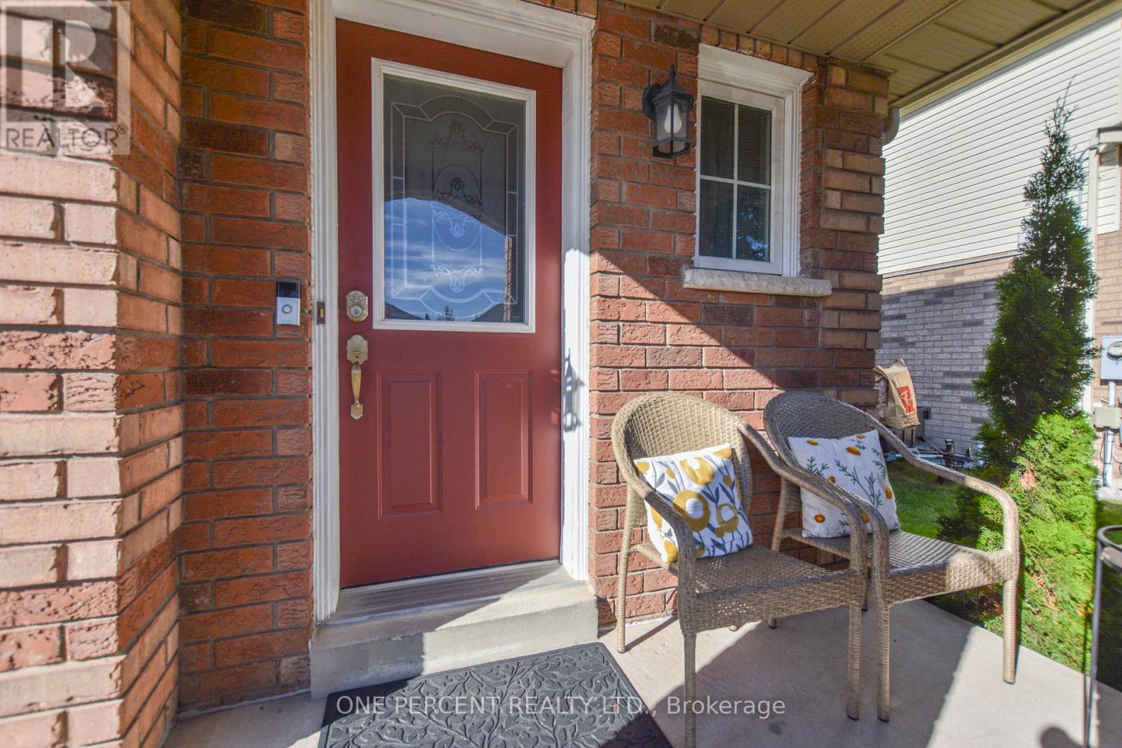 90 BREEZE DRIVE - 4