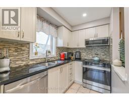 90 Breeze Drive, Bradford West Gwillimbury, ON L3Z3A5 Photo 18