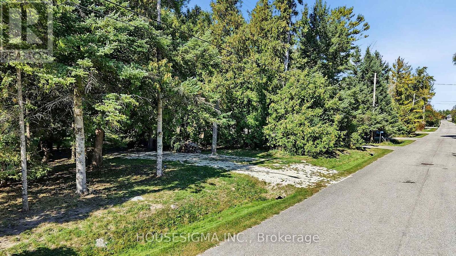 60 ROBERT Street, Wasaga Beach photo 24