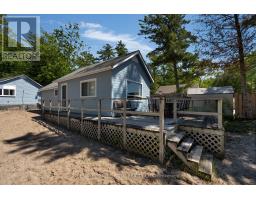 2026 Tiny Beaches Road S, Tiny, ON L0L1P1 Photo 8