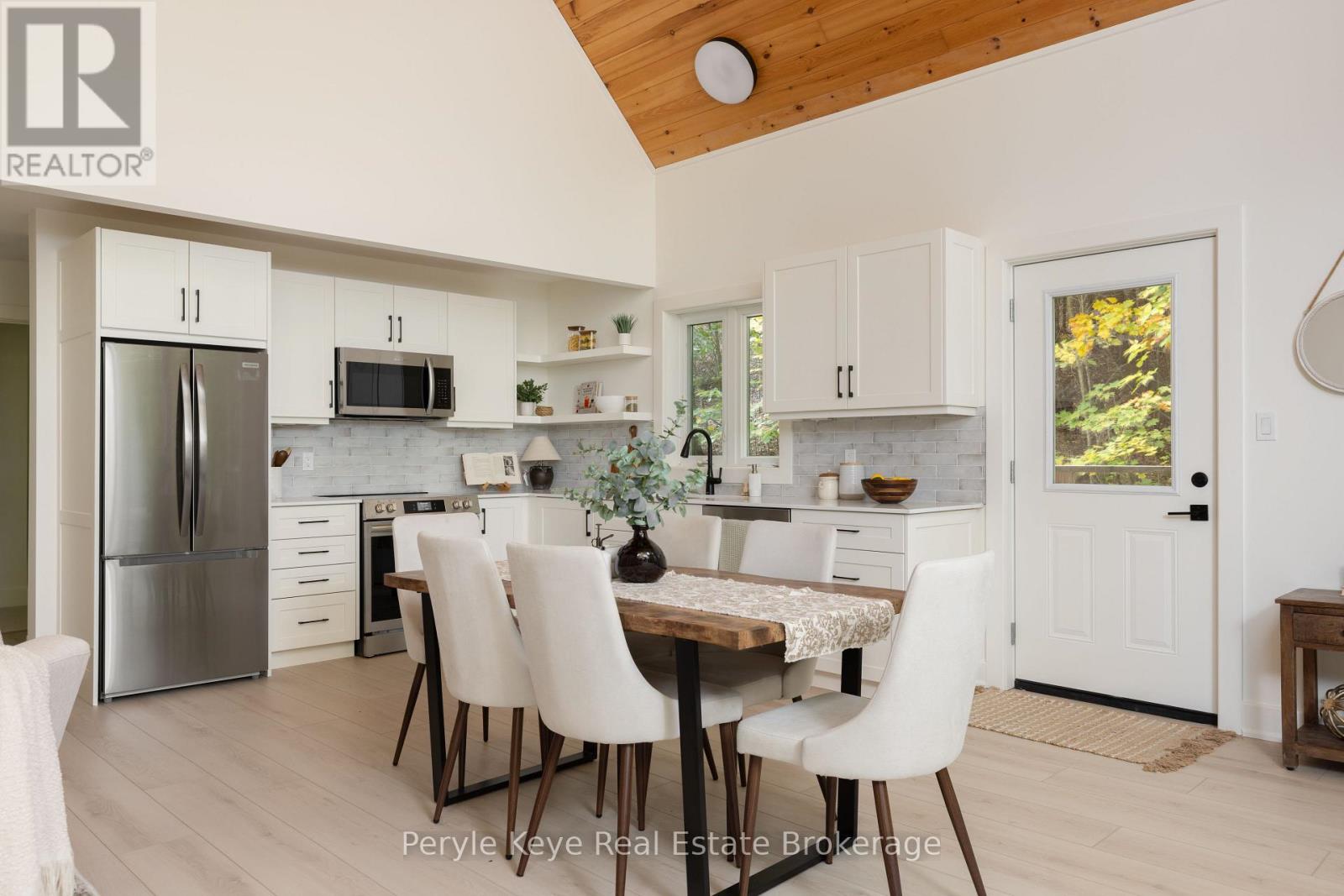 1042 S MENOMINEE LAKE ROAD - Image 17