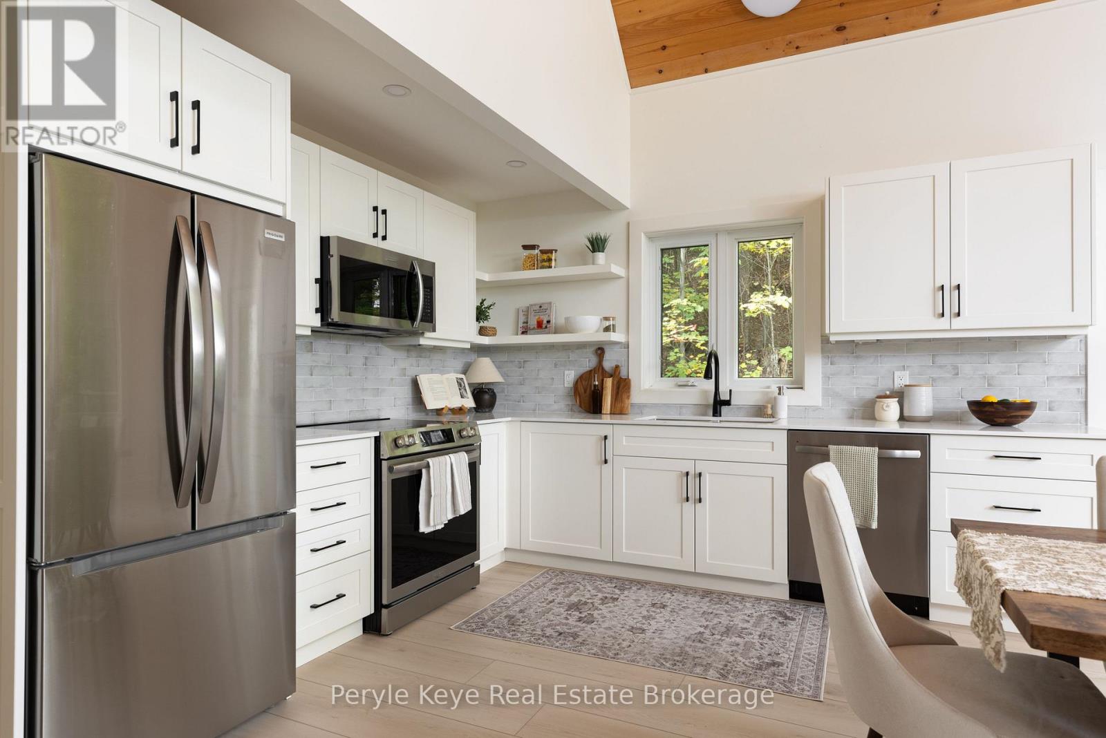 1042 S MENOMINEE LAKE ROAD - Image 18