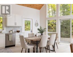 1042 S Menominee Lake Road, Lake Of Bays, ON P0B1A0 Photo 16