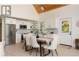 1042 S Menominee Lake Road, Lake Of Bays, ON P0B1A0 Photo 17
