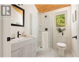 1042 S Menominee Lake Road, Lake Of Bays, ON P0B1A0 Photo 31