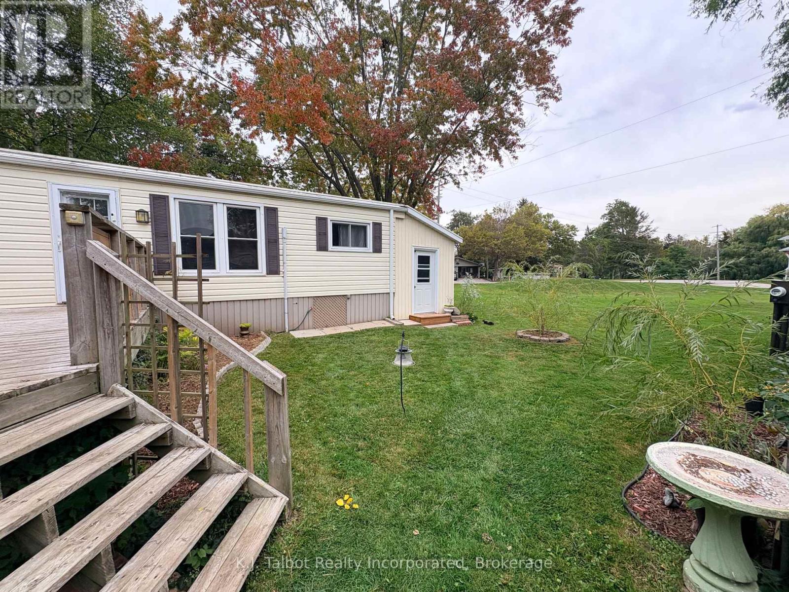 4 POPLAR LANE - 21