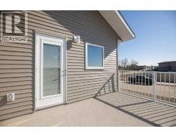 Family room - 4 Emmett Crescent, Red Deer, AB T4P3G8 Photo 9