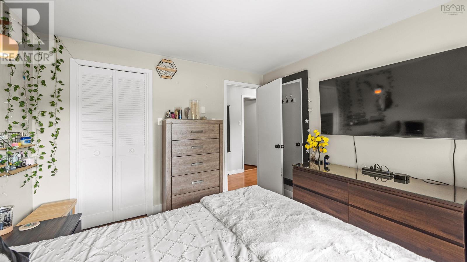7 Lakeview Drive - 24