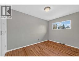 79 Ferncliff Crescent SE - photo 19