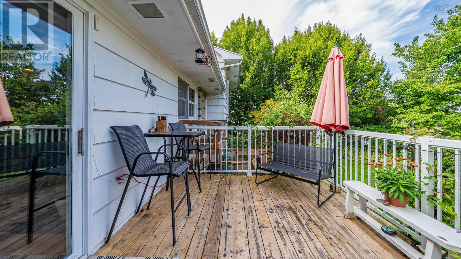 7 Lakeview Drive - Image 38