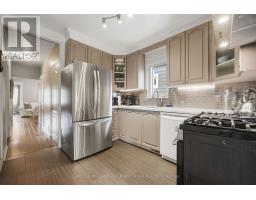 Living room - 53 Bowie Avenue, Toronto, ON M6E2P4 Photo 10