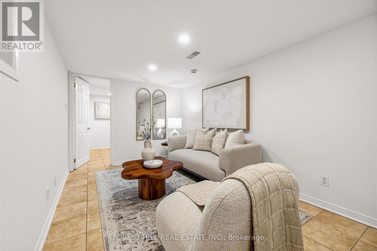 71 Emerson Avenue, Toronto, ON photo 38