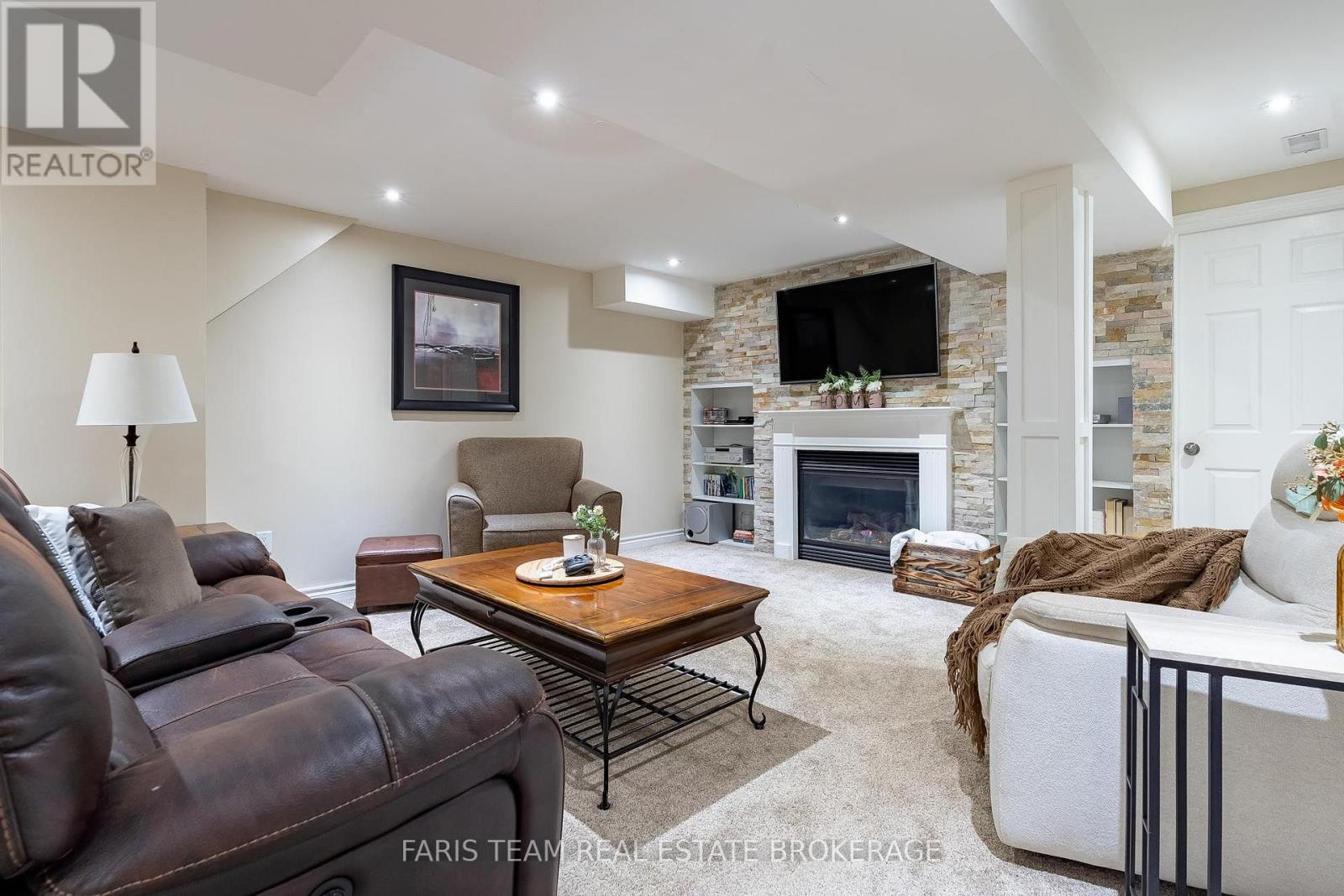 57 SPOTTED OWL CRESCENT - 24