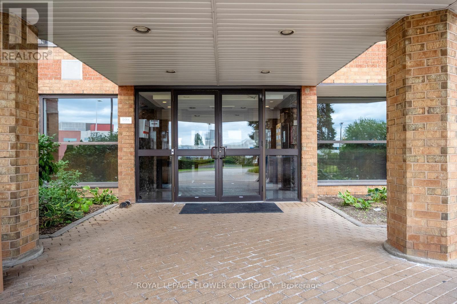 #417 6 HUMBERLINE DRIVE - 2