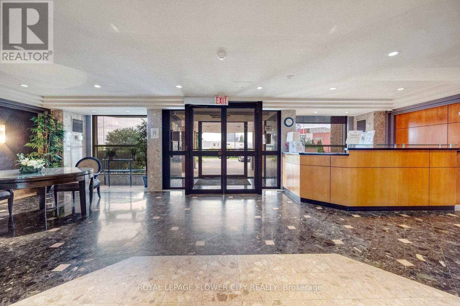 #417 6 HUMBERLINE DRIVE - Image 4