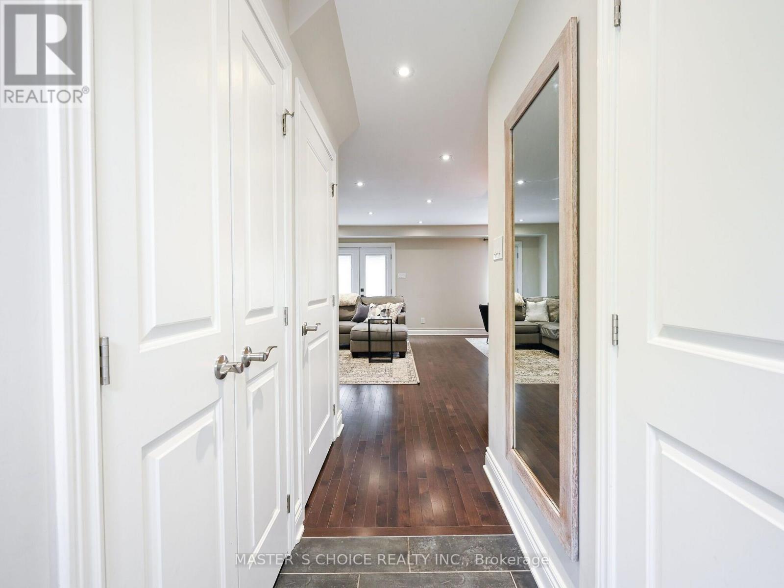 36 SPRUCEDALE COURT - 4