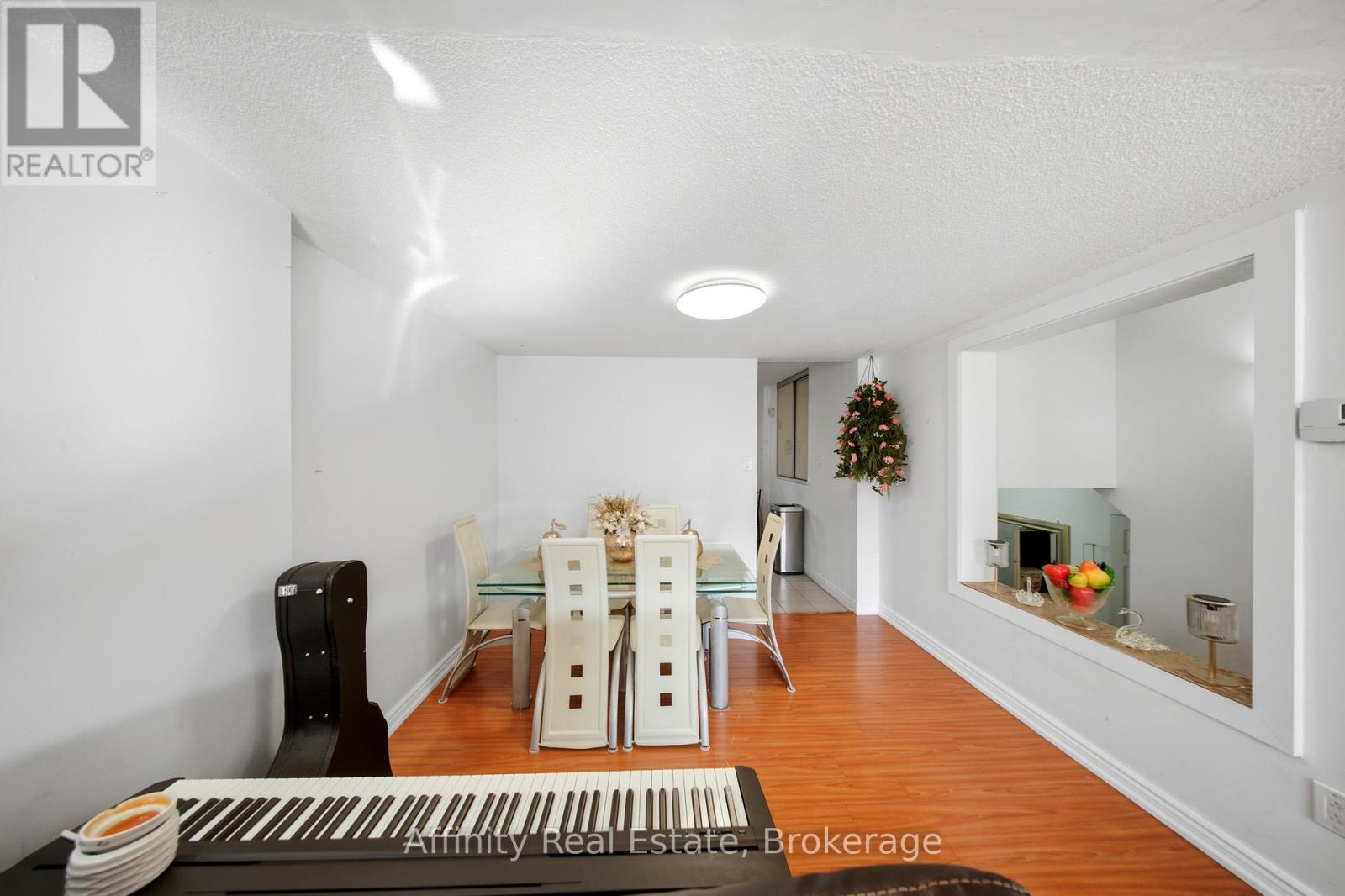 #201 180 MISSISSAUGA VALLEY BOULEVARD - Image 15