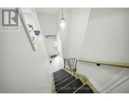 Foyer - 19 - 1575 South Parade Court, Mississauga, ON L5M6E9 Photo 6