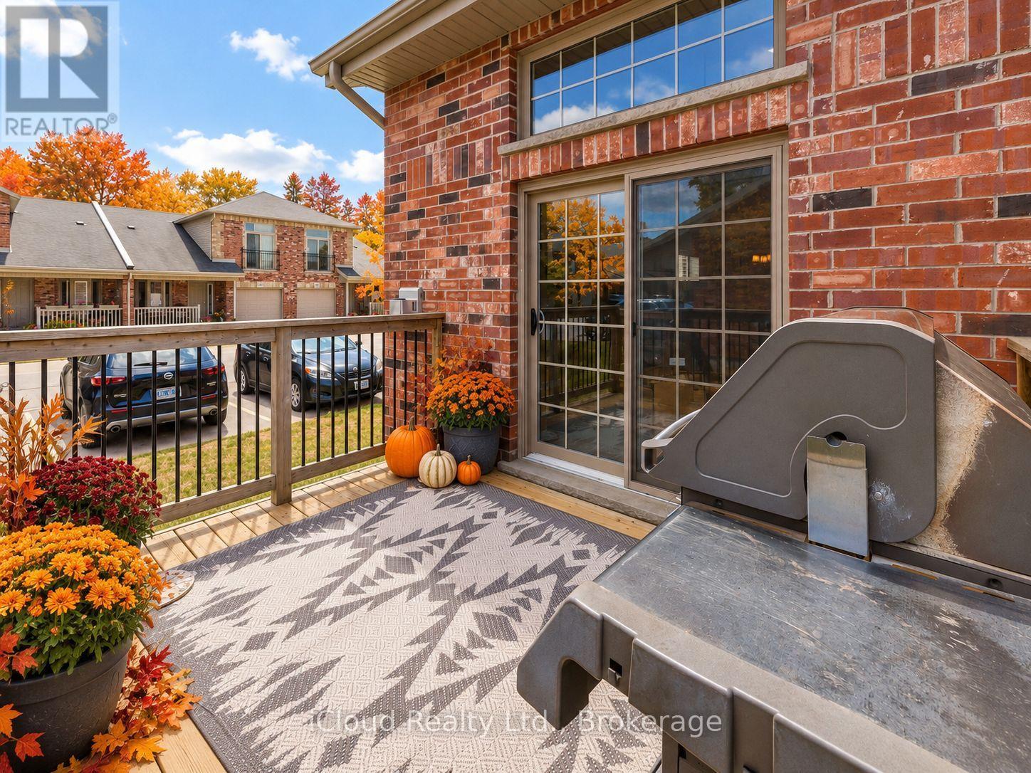 #238 50 GALT ROAD - 31