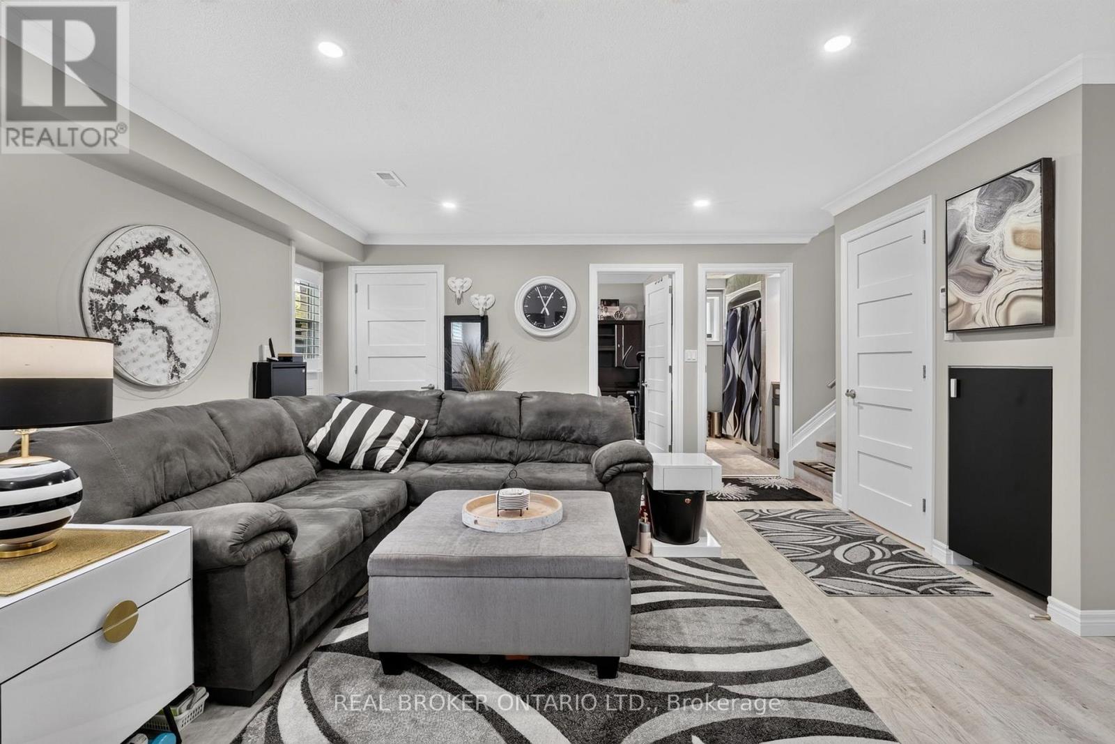 5 Hidden Court, Brantford, ON photo 26
