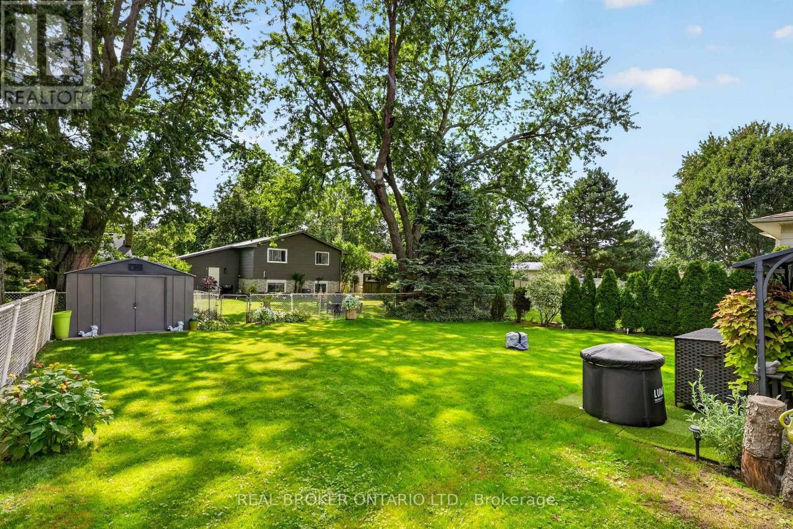 5 Hidden Court, Brantford, ON photo 38