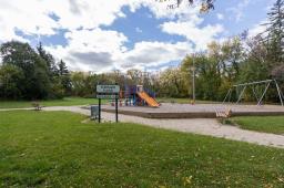 66 Essar Avenue, Winnipeg, MB R2G0S5 Photo 48