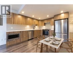 403 1365 Pemberton Avenue, Squamish, BC V8B1B7 Photo 6