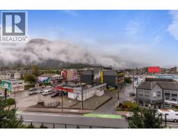 403 1365 Pemberton Avenue, Squamish, BC V8B1B7 Photo 33