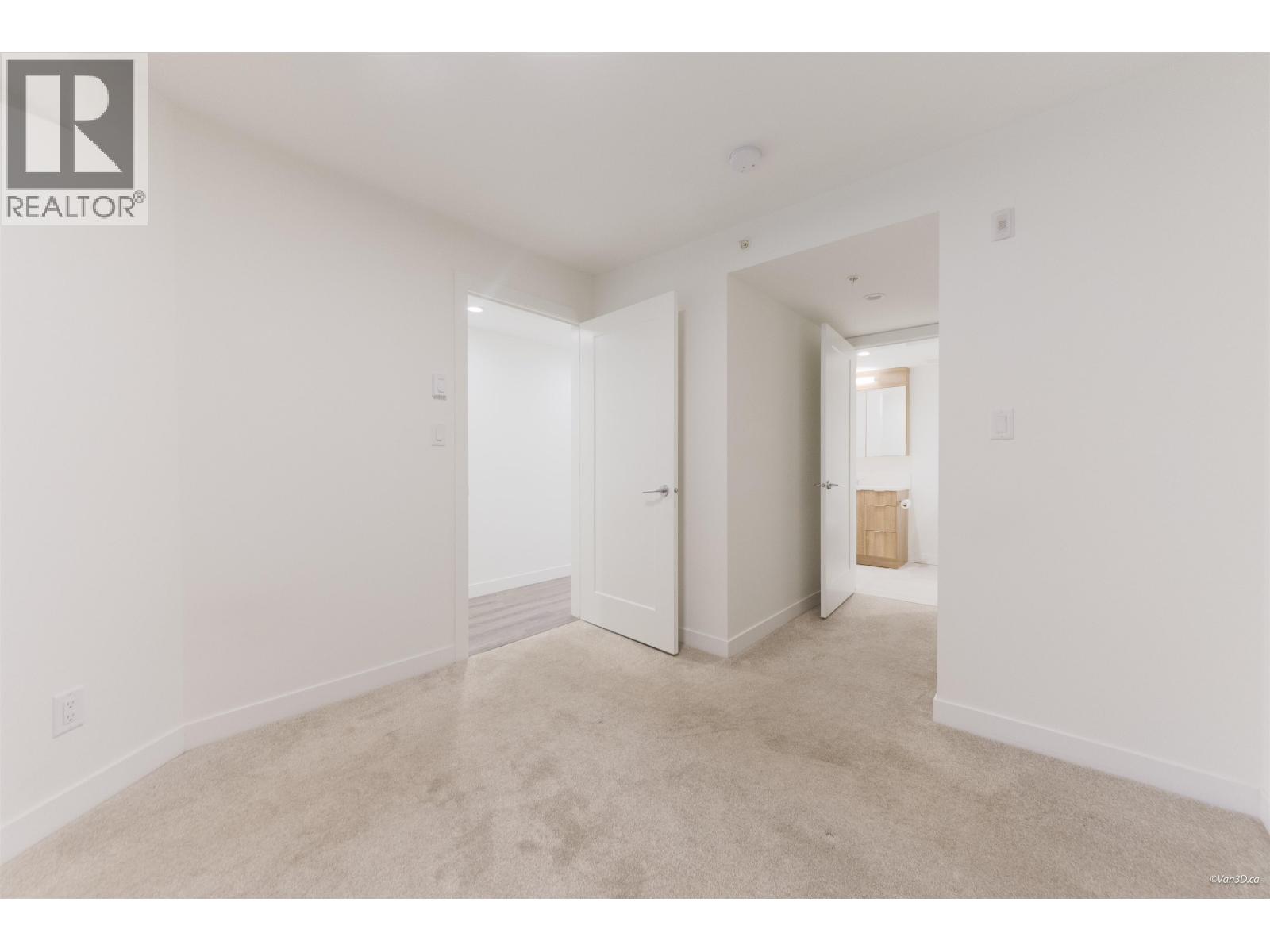 403 1365 PEMBERTON AVENUE, Squamish - Image 1