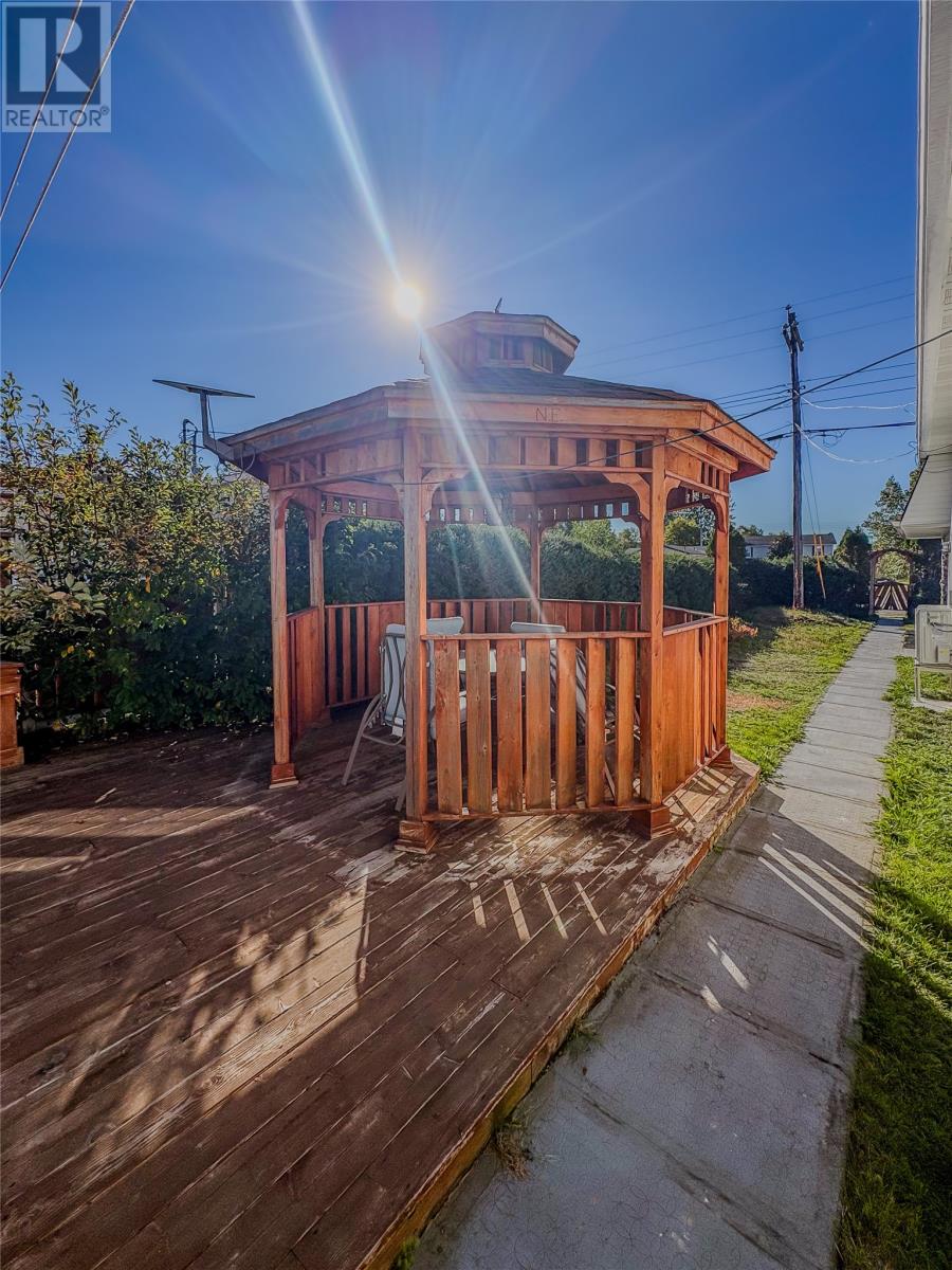 2 Millers Avenue - 30