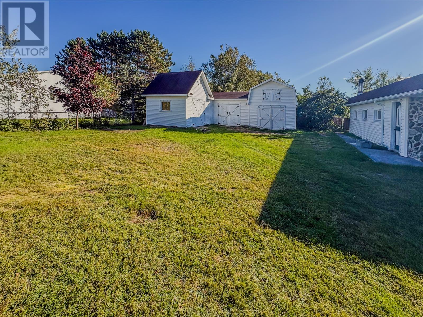 2 Millers Avenue - 35