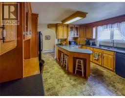 2 Millers Avenue thumbnail 12