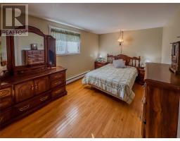 2 Millers Avenue thumbnail 14