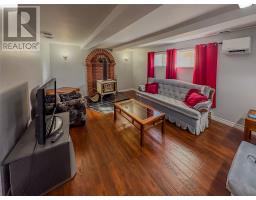 2 Millers Avenue thumbnail 17
